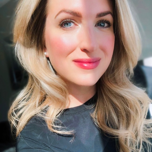 Meet your Posher, Ashley - Picture 1 of 1